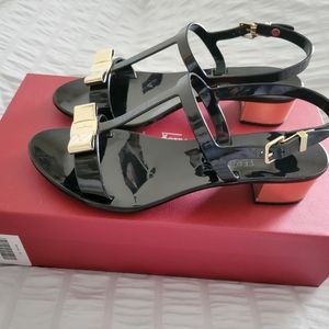 Salvatore Ferragamo Jelly Sandals Favilia Size 6